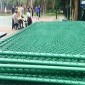 浸塑体育场地围栏网 镀锌丝球场护栏勾花网 体育场防护隔离栅栏网